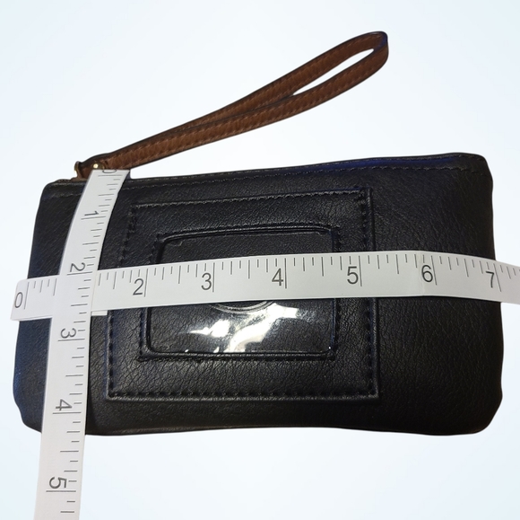 b.o.c Born Concepts Wrist Wallet - Picture 4 of 4
